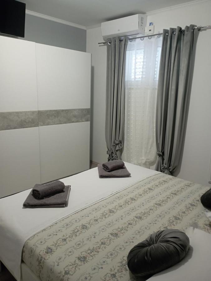 Pia Apartment ドゥギ・ラット エクステリア 写真